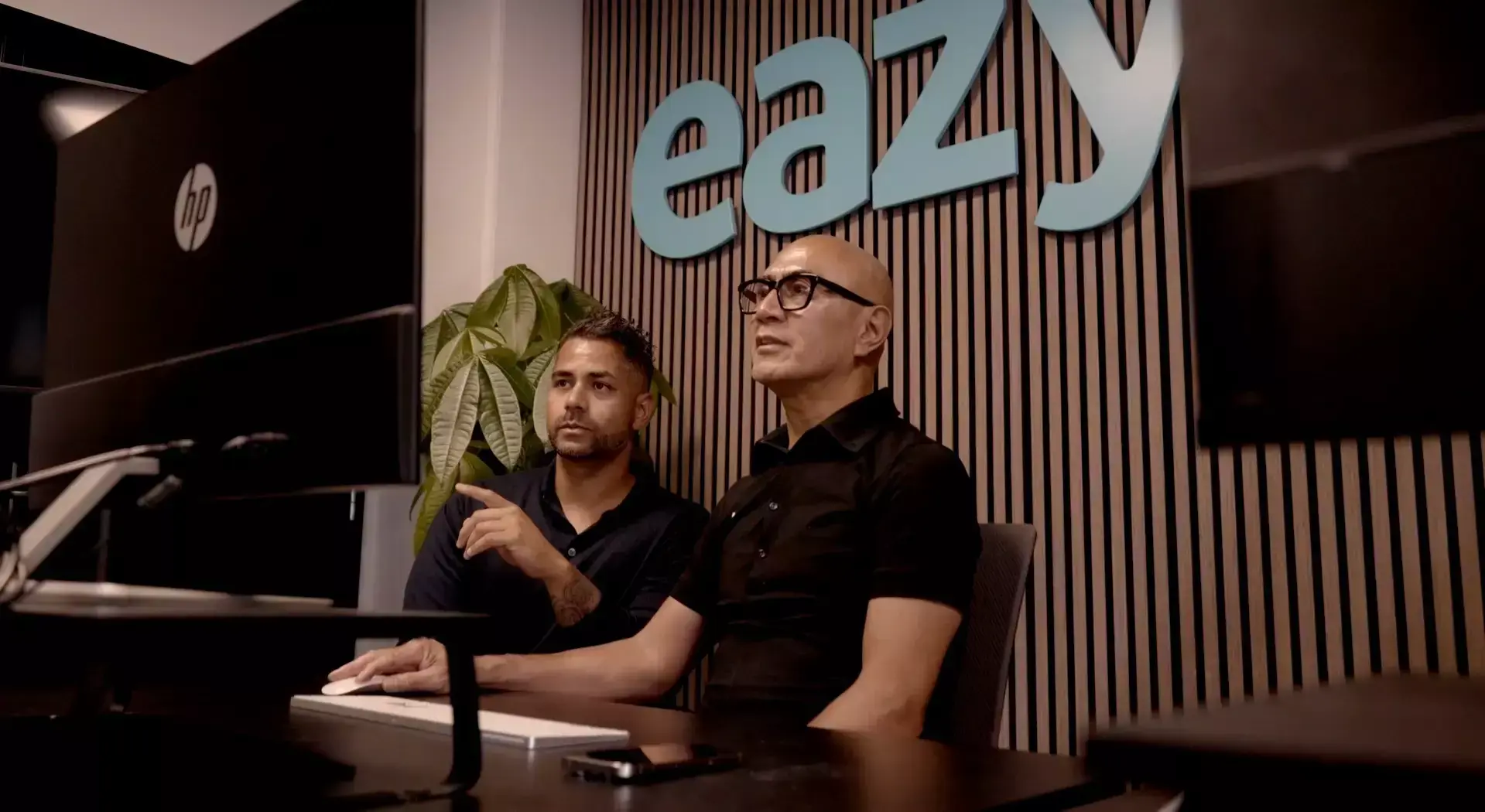 Strategiegesprek en intake over doelen, doelgroep en kernboodschap van de website.