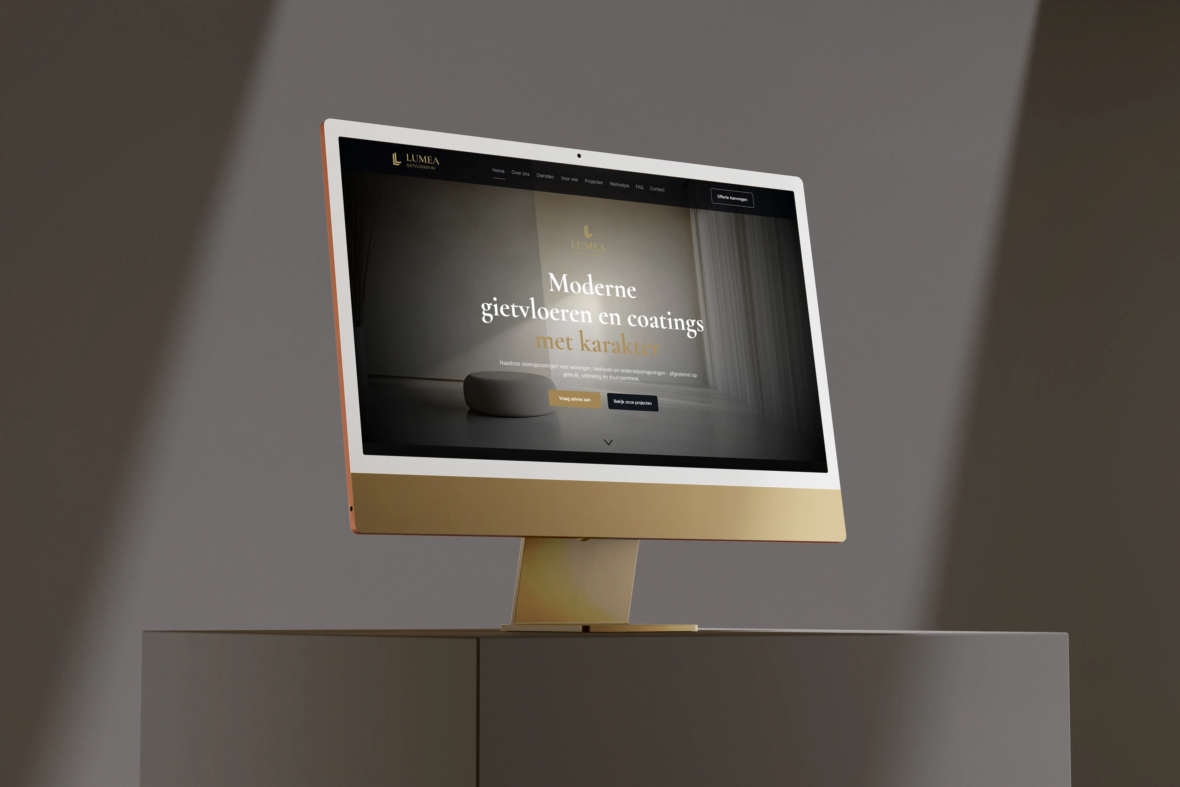 Website homepage LUMEA Gietvloeren met overzicht van diensten en projecten