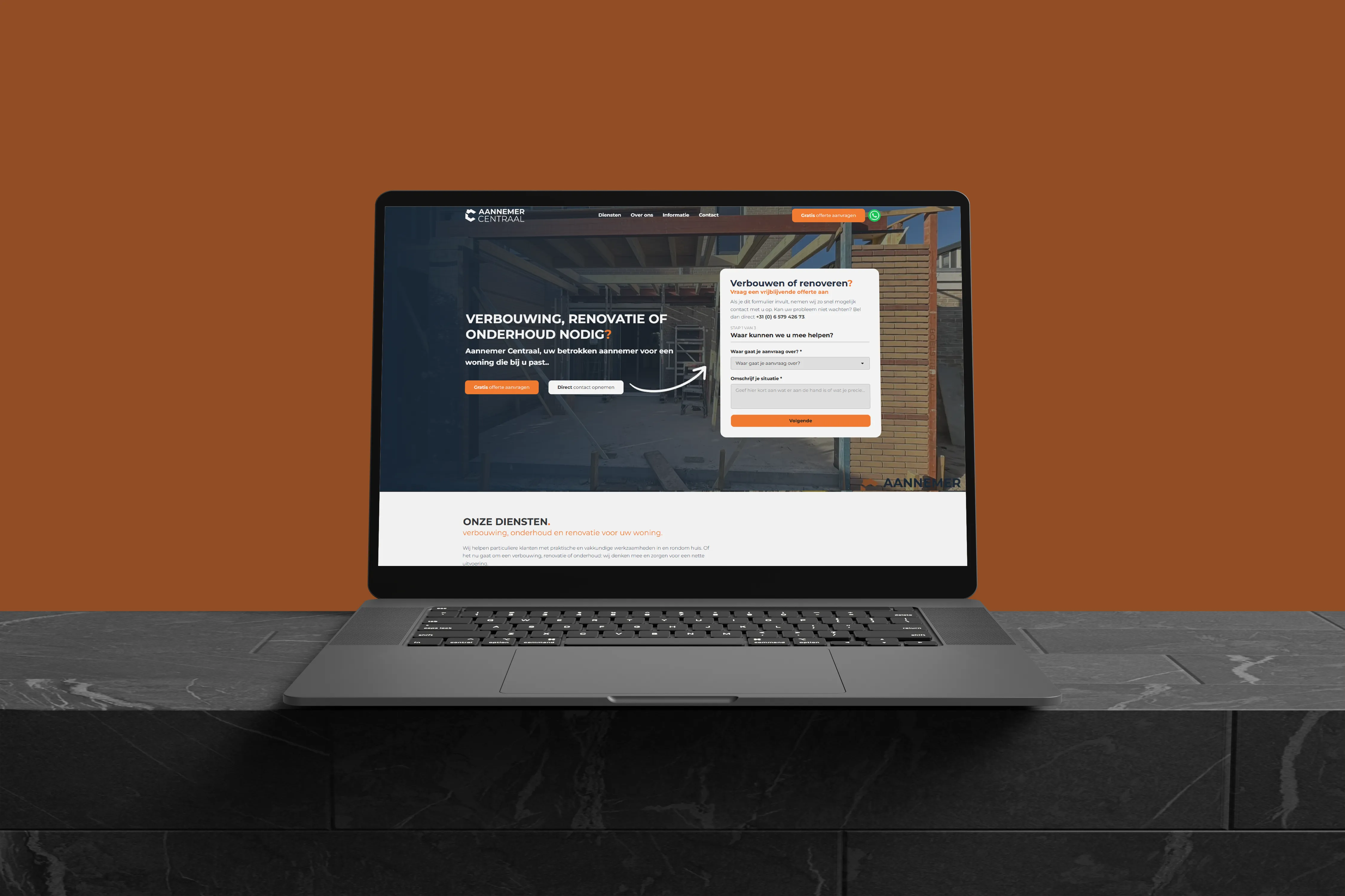 Website homepage van Aannemer Centraal met dienstenoverzicht en contactmogelijkheden